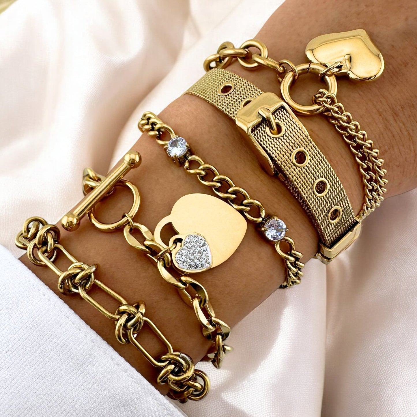 Gold Heart Chain Bracelet