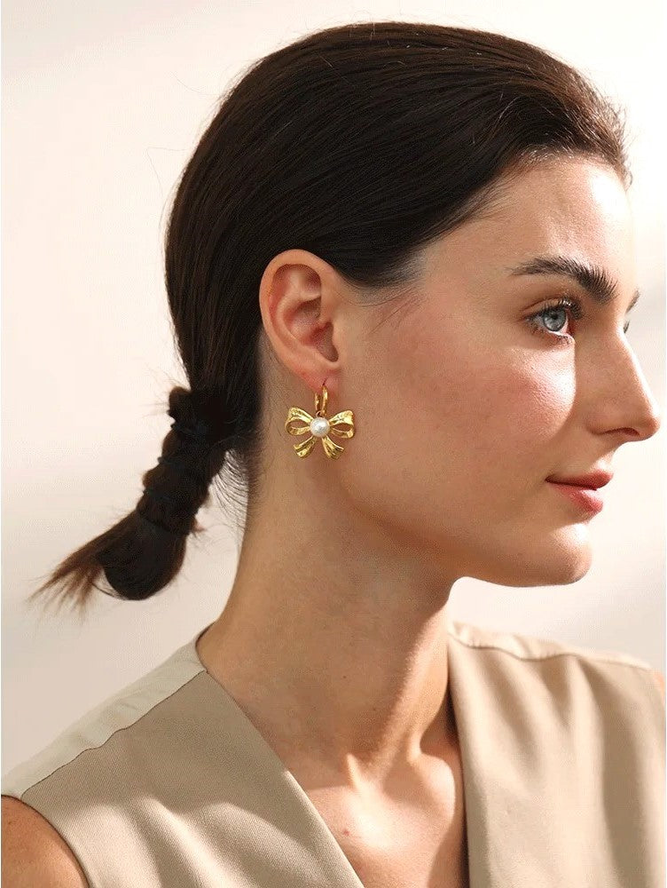 Chic Gold Bow Earrings with Pearl